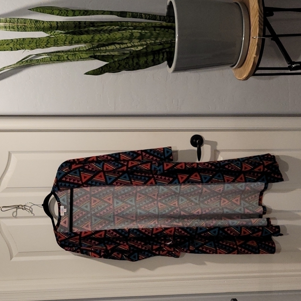 Geometric Long Sleeve Open Cardigan LuLaRoe Sarah M
